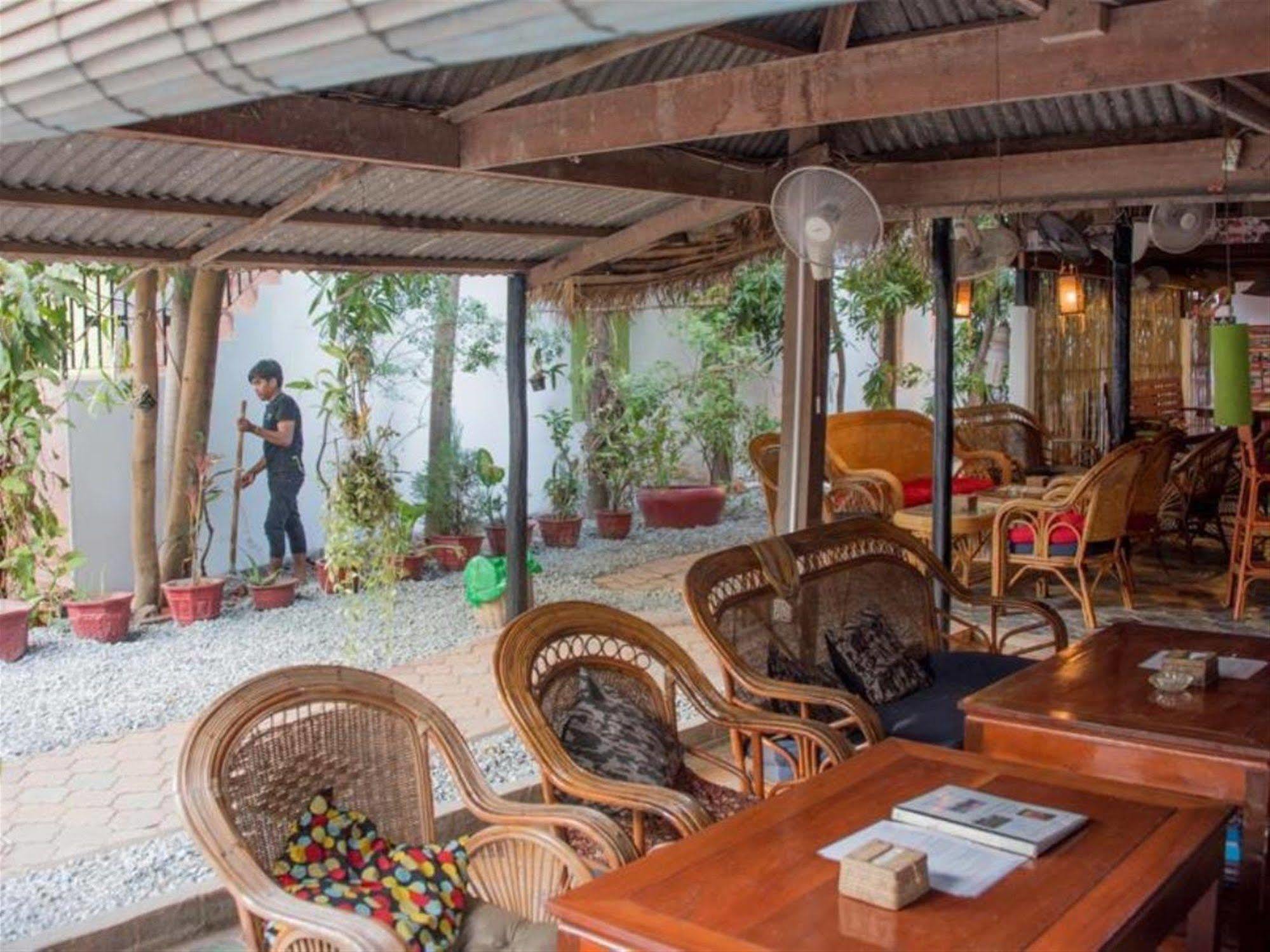 Five Rose Siem Reap Hostel מראה חיצוני תמונה