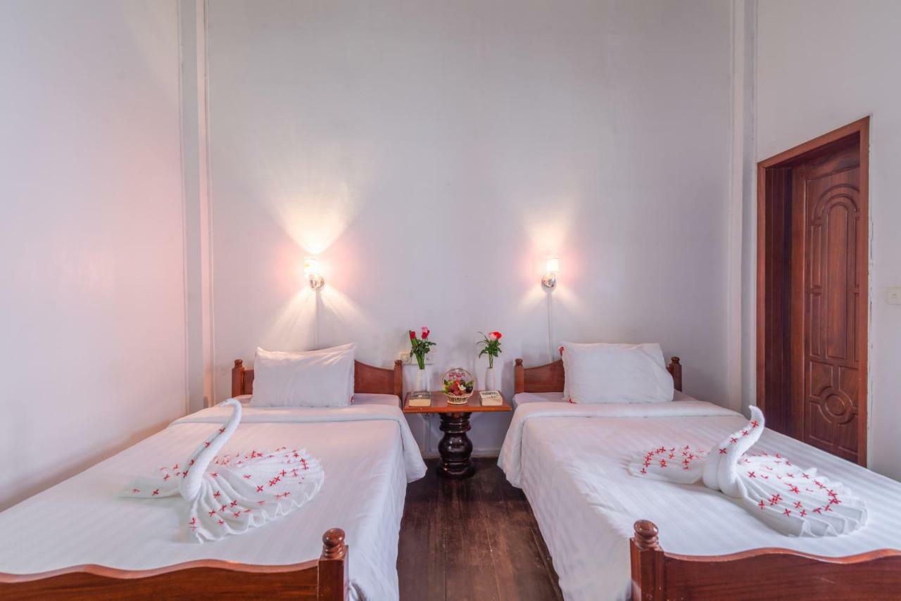 Five Rose Siem Reap Hostel מראה חיצוני תמונה