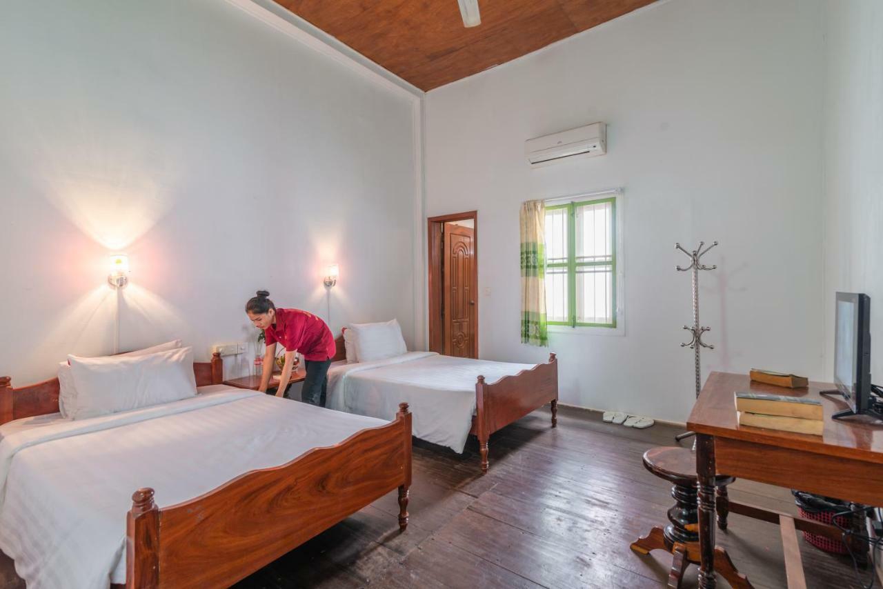 Five Rose Siem Reap Hostel מראה חיצוני תמונה