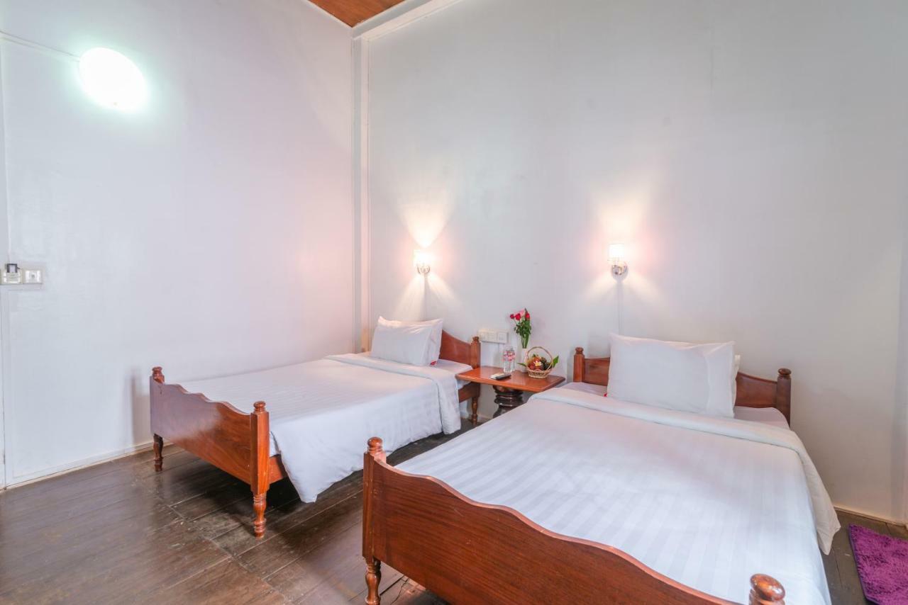 Five Rose Siem Reap Hostel מראה חיצוני תמונה