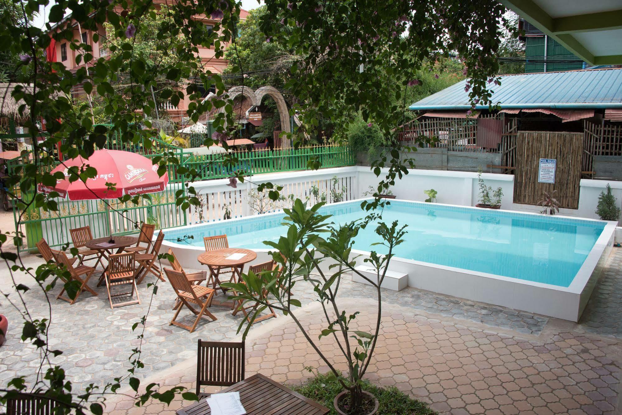 Five Rose Siem Reap Hostel מראה חיצוני תמונה