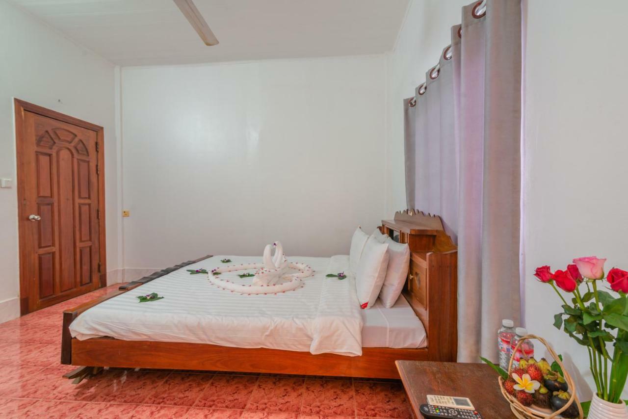 Five Rose Siem Reap Hostel מראה חיצוני תמונה
