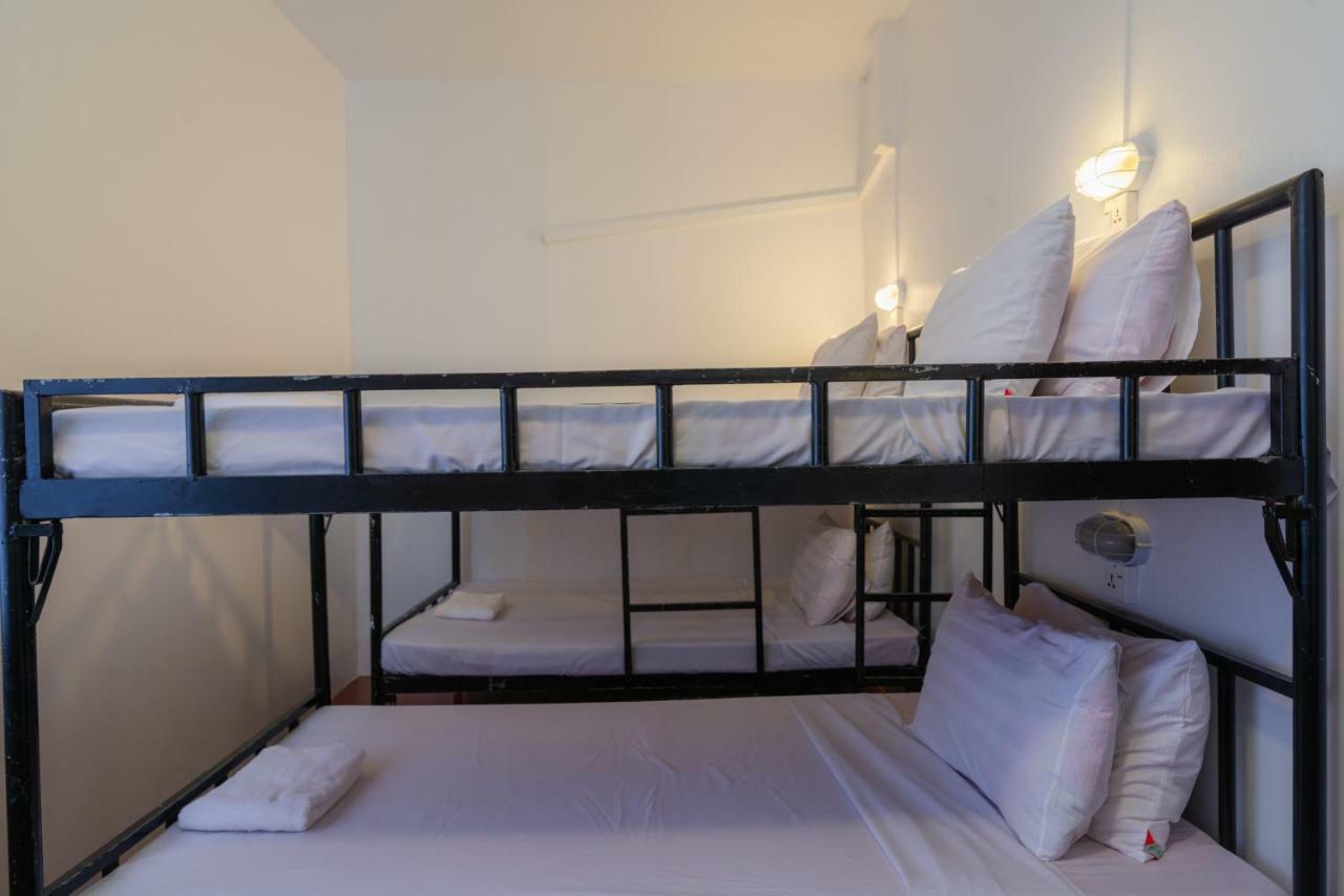 Five Rose Siem Reap Hostel מראה חיצוני תמונה